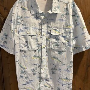 IZOD Saltwater Men's XL/TG Aqua Blue Hawaiian Swordfish Print Vent Shirt